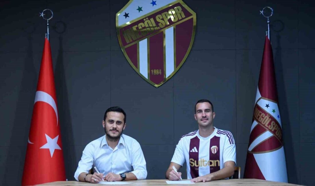 İnegölspor, kariyerinde Bursaspor, Fenerbahçe, Kasımpaşa ve Kocaelispor gibi önemli kulüplerde