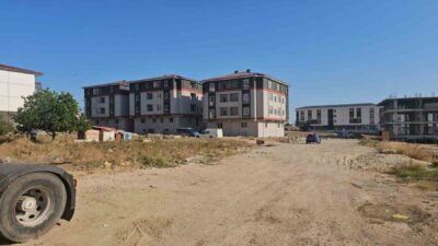 Tekirdağ’ın Çerkezköy ilçesinde staj yaptığı inşaatta kablo çektiği sırada elektrik