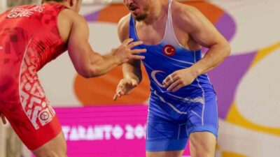 Taranto 2026 Akdeniz Oyunları’nda mücadele eden milli güreşçi İsmail Küçüksolak,