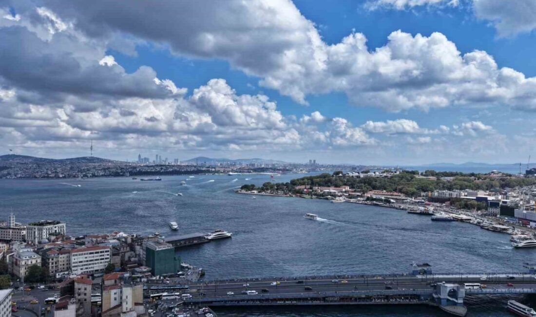 İstanbul’da haftalardır etkisini sürdüren bunaltıcı sıcak hava dalgası, öğleden sonra