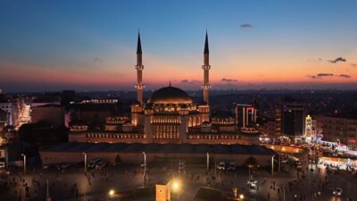İstanbul’da, Peygamber efendimiz Hz. Muhammed’in dünyaya gelişinin yıl dönümü olan