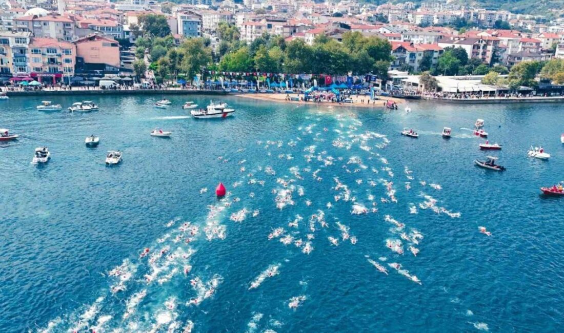 İzmit Körfezi’ni yüzerek geçtiler Kocaeli’de Ulusal Açık Su Yüzme Yarışları’nda 471 yüzücü İzmit Körfezi’ni