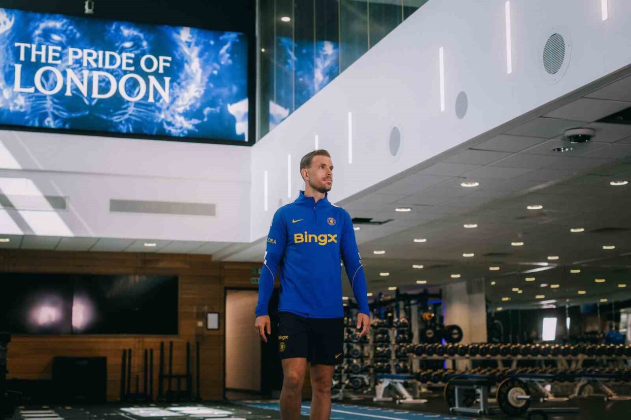 Premier Lig ekiplerinden Chelsea, son olarak Brentford forması giyen Jordan