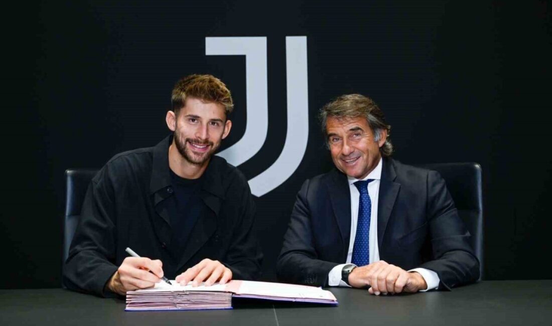 Juventus’tan kaleye İtalyan takviyesi! Juventus, Tottenham forması giyen İtalyan kaleci Guglielmo Vicario’yu 30 Haziran