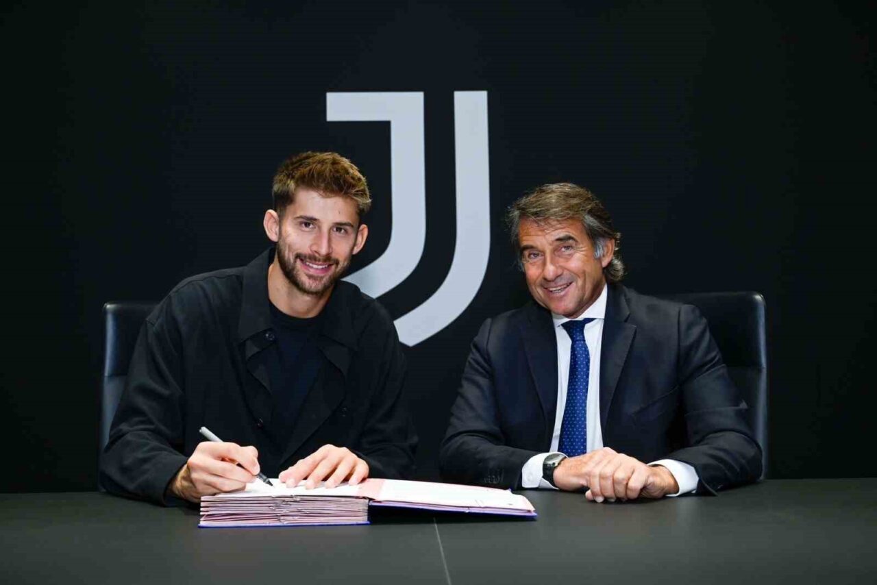 Juventus, Tottenham forması giyen İtalyan kaleci Guglielmo Vicario’yu 30 Haziran