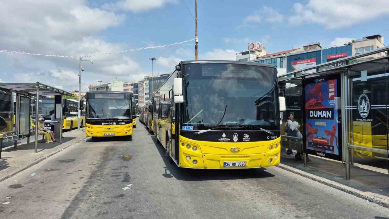 Kadıköy’de peronların kaldırılması vatandaşı isyan ettirdi: "Bu mağduriyeti niçin bize yaşatıyorsunuz" 24 Bülten Medya -