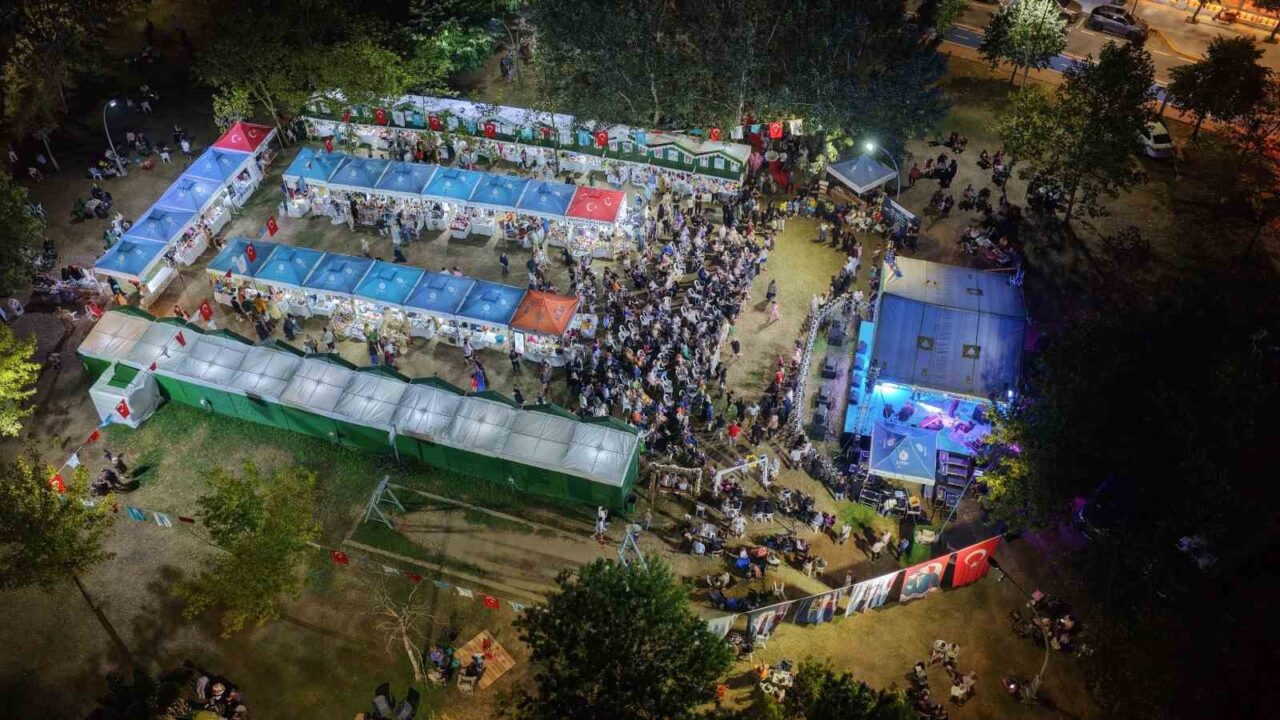 Başiskele’de düzenlenen 6. Kadın El Emeği Festivali, kadınların el emeği