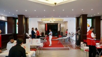 Kağıthane Belediyesi ve Türk Kızılay işbirliğiyle düzenlenen kan bağışı kampanyası,
