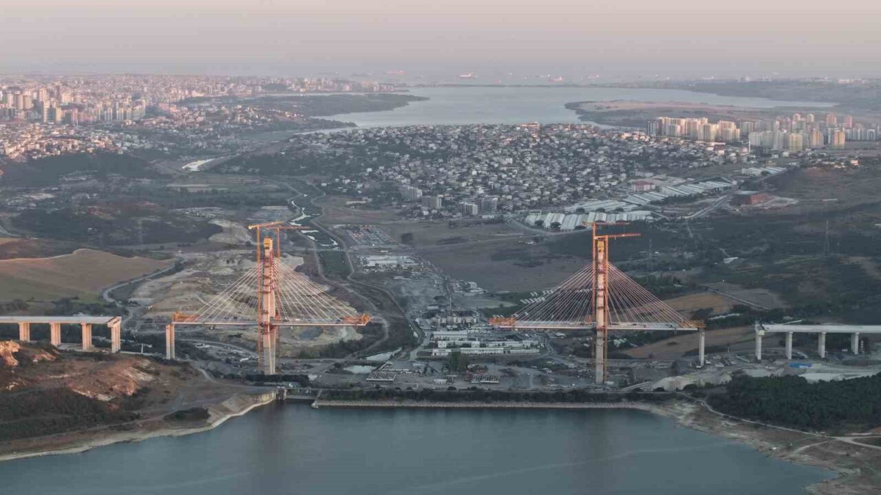 Kanal İstanbul’lun ilk köprüsünde 250 tonluk dev operasyon 25 Bülten Medya -