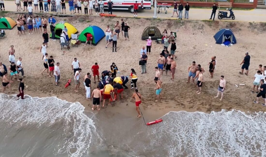 Kocaeli’nin Kandıra ilçesinde farklı sahillerde denize giren 2 kişi boğuldu,