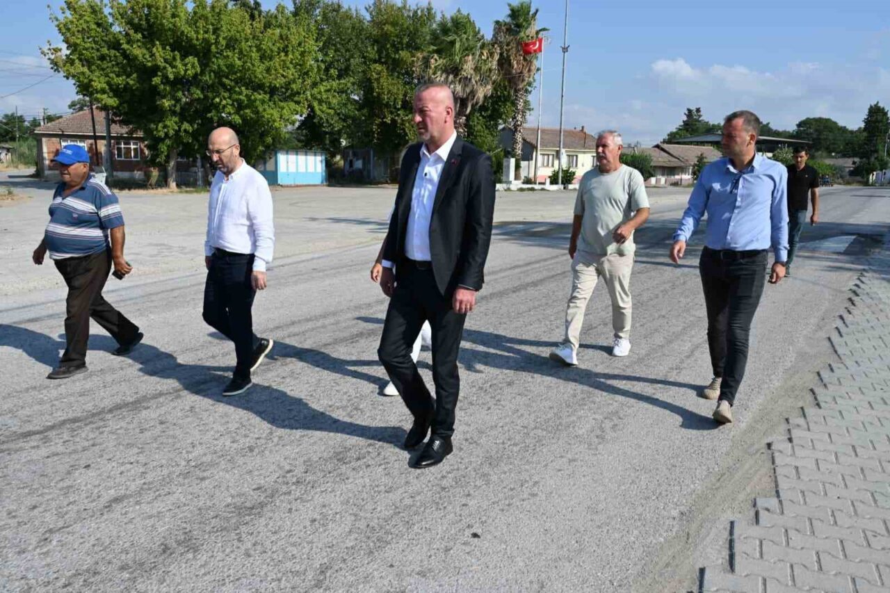 Karacabey Belediyesi kırsaldaki arazi yollarını düzenleniyor 16 Bülten Medya -