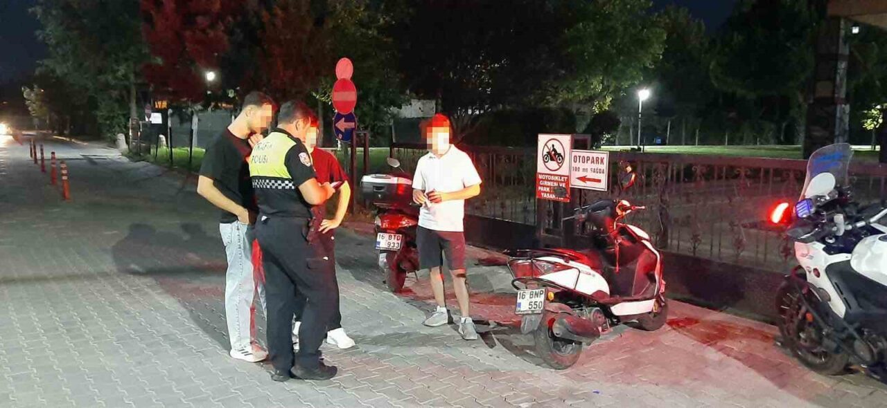 Karacabey’de motosiklet denetimi: 20 sürücüye 250 bin TL ceza 8 Bülten Medya -