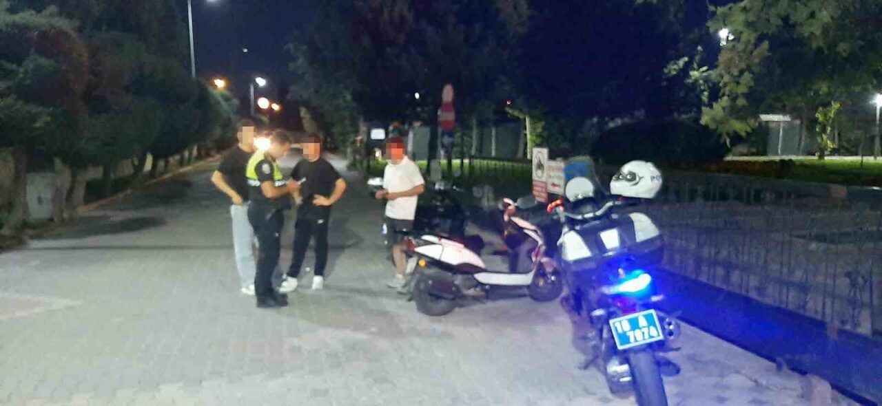 Karacabey’de motosiklet denetimi: 20 sürücüye 250 bin TL ceza 7 Bülten Medya -