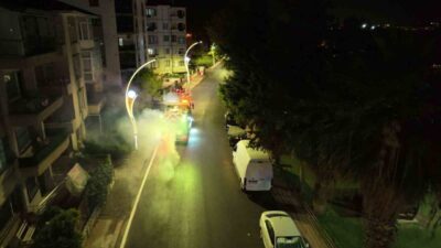 Karamürsel’de altyapı çalışmalarının ardından bozulan Plaj Yolu Caddesi’nde asfaltlama ve