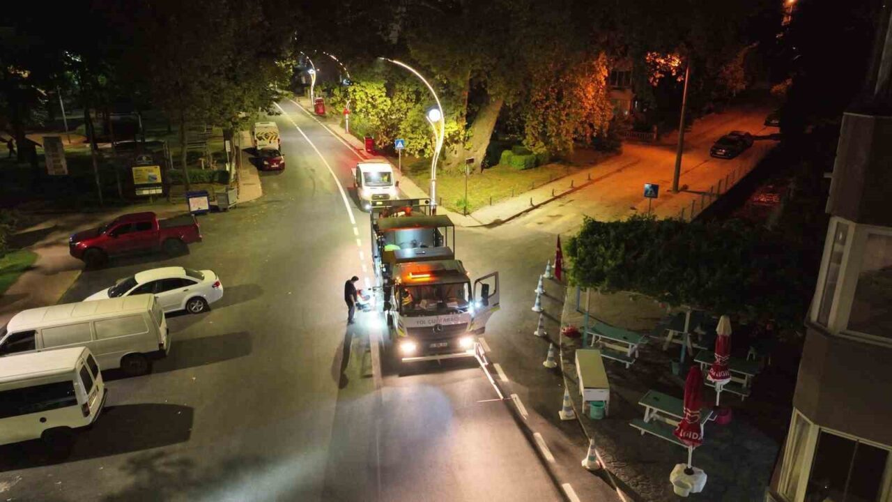 Karamürsel’deki 1,2 kilometrelik caddede üstyapı çalışmaları tamamlandı 8 Bülten Medya -