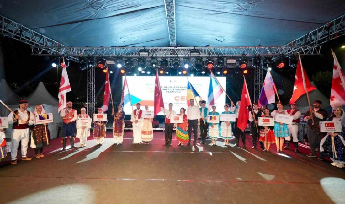 Kartal Belediyesi tarafından bu yıl 5’incisi düzenlenen Uluslararası Halk Oyunları