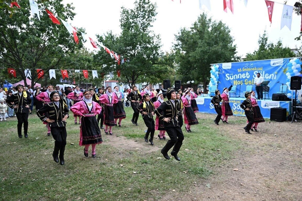 Kartepe’de sünnet şöleni 23 Bülten Medya -