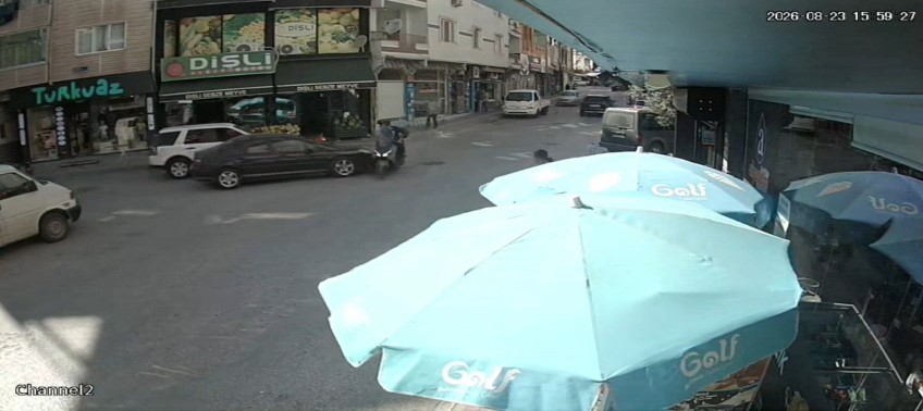 Bursa’nın Orhangazi ilçesinde meydana gelen trafik kazasında, bir otomobil motosiklete