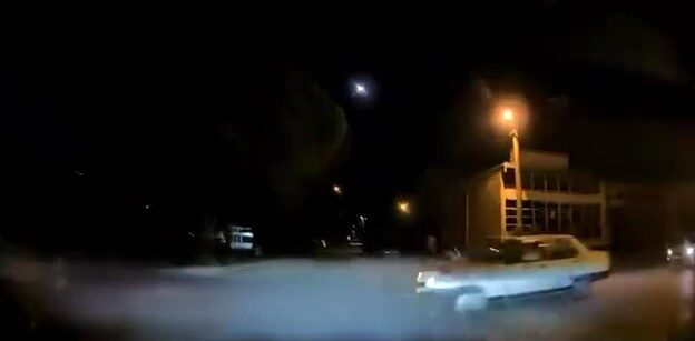 Bursa’da ara yoldan kontrolsüz çıkan otomobil, ana yolda seyir halinde