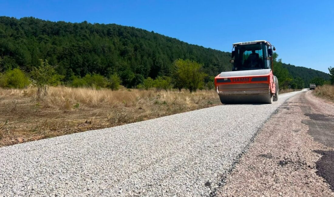 Keles’te 3 Mahallenin Yolları Yenileniyor! Bursa Büyükşehir Belediyesi, Keles’te 3 mahallede toplam 13 kilometrelik yol
