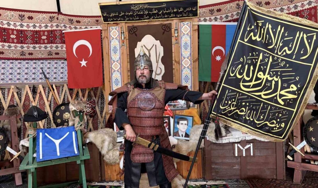 Kendi kurduğu otağında Malazgirt Zaferi’nin 955. yıl dönümünü kutladı Kırklareli’nin Lüleburgaz ilçesine bağlı Evrensekiz Beldesinde yaşayan fotoğraf sanatçısı Burak