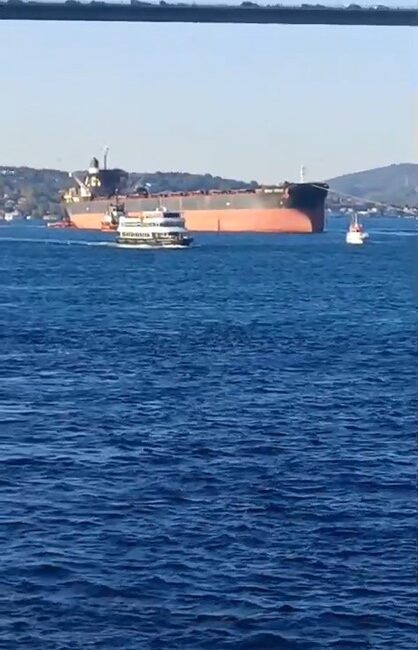 Kerç Boğazı’nda İHA saldırısına uğrayan gemi İstanbul Boğazı’ndan geçti Kerç Boğazı girişinde yaklaşık 1 ay önce insansız hava araçlarının