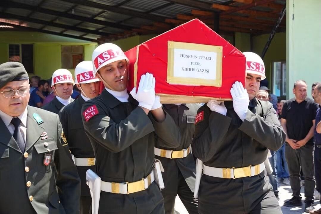 Kıbrıs Gazisi Hüseyin Temel son yolculuğuna uğurlandı 15 Bülten Medya -