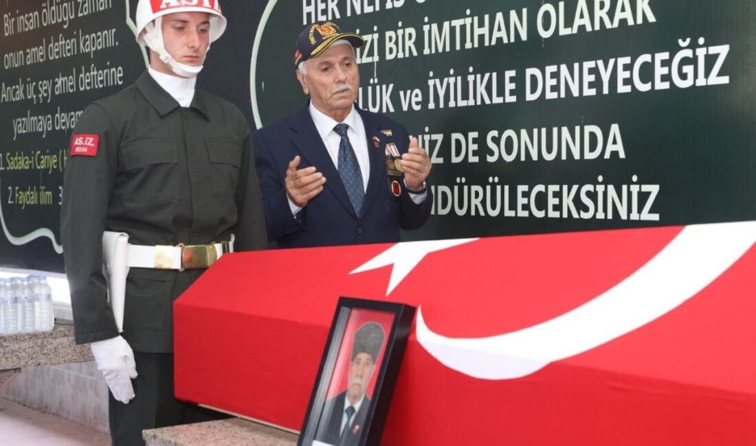 Kıbrıs Gazisi, resmi törenle son yolculuğuna uğurlandı Sakarya’da kanser sebebiyle hayatını kaybeden 72 yaşındaki Kıbrıs Gazisi Haşim