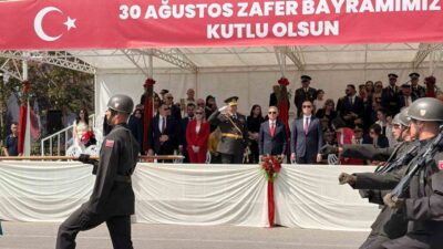Kırklareli’nde 30 Ağustos Zafer Bayramı’nın 104. yıl dönümü, düzenlenen törenlerle
