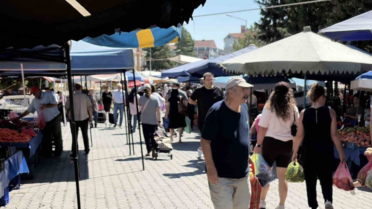 Kırklareli’nde semt pazarlarındaki fiyatlardan hem vatandaş hem de pazarcı memnun 19 Bülten Medya -