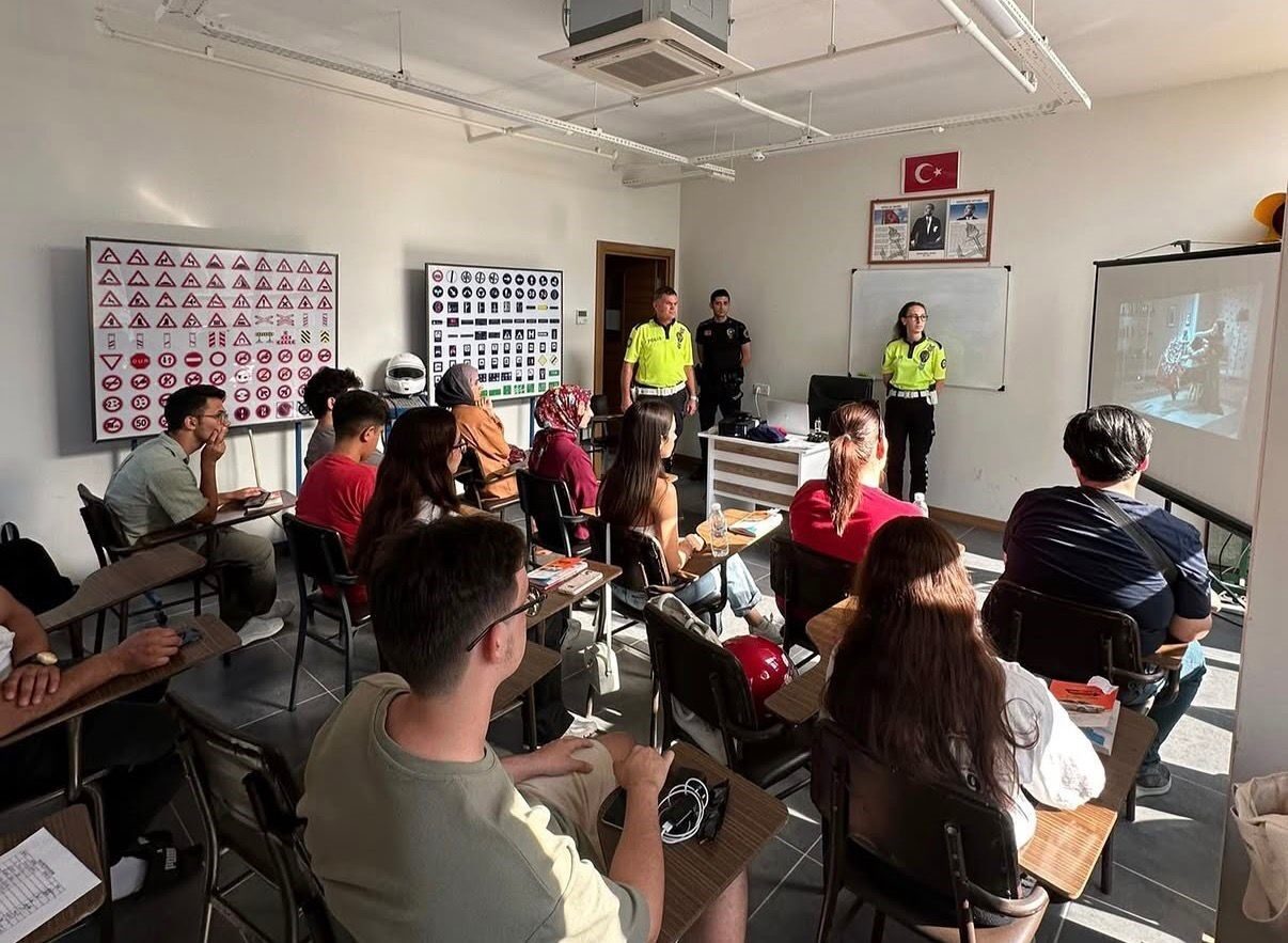 Kırklareli’nde sürücü adaylarına trafik güvenliği eğitimi verildi 13 Bülten Medya -