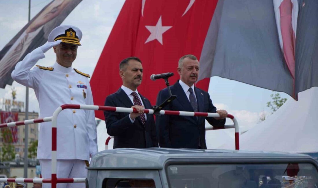 Kocaeli’de 30 Ağustos Zafer Bayramı coşkusu Kocaeli’de 30 Ağustos Zafer Bayramı’nın 104. yıl dönümü düzenlenen törenlerle
