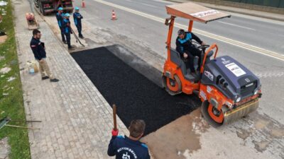 Kocaeli Büyükşehir Belediyesi bünyesinde yol bakım ve onarım çalışmaları için