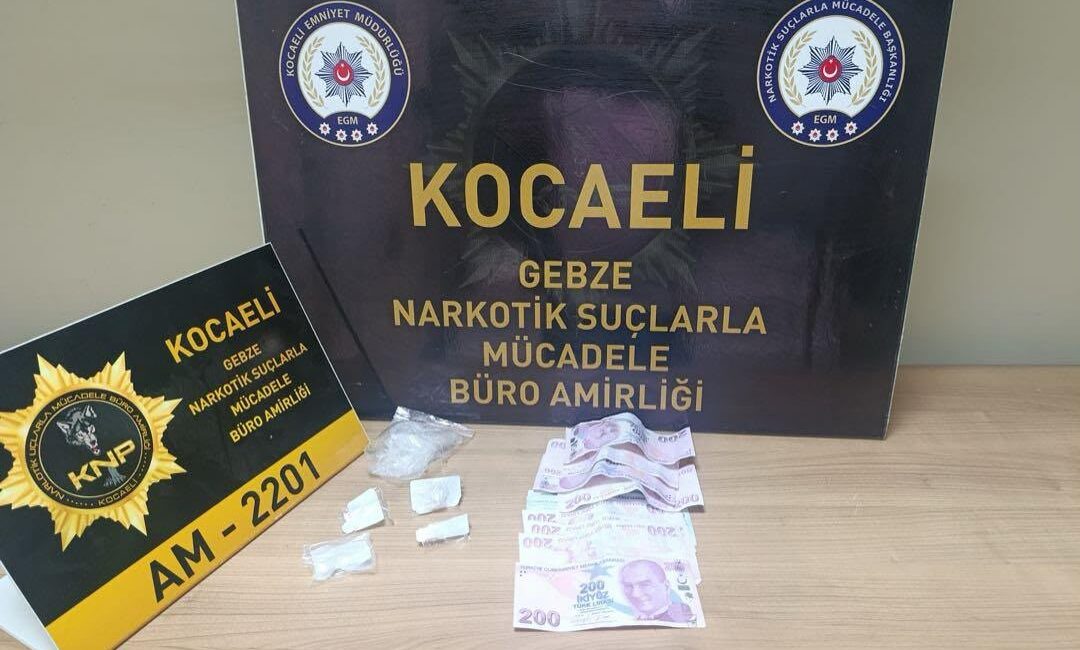 Kocaeli’de uyuşturucu operasyonlarında 6 tutuklama Kocaeli’de polis ekiplerince düzenlenen uyuşturucu operasyonlarında gözaltına alınan 11 şüpheliden