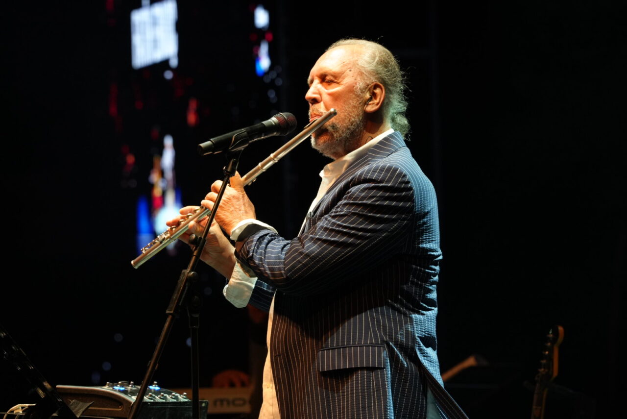 64. Uluslararası Bursa Festivali kapsamında sahne alan usta sanatçı Fatih