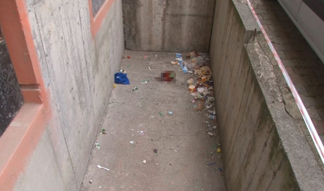 Küçükçekmece’de inşaat halinde olan bir binanın boşluğuna düşen kadın ağır