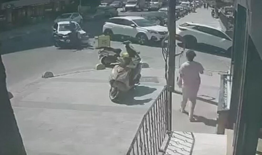 Küçükçekmece’de motosiklet ile otomobil çarpıştı: 1 kişi yaralandı İstanbul’un Küçükçekmece ilçesinde motosiklet ile otomobil çarpıştı. Kazada motosikletli yaralanırken,