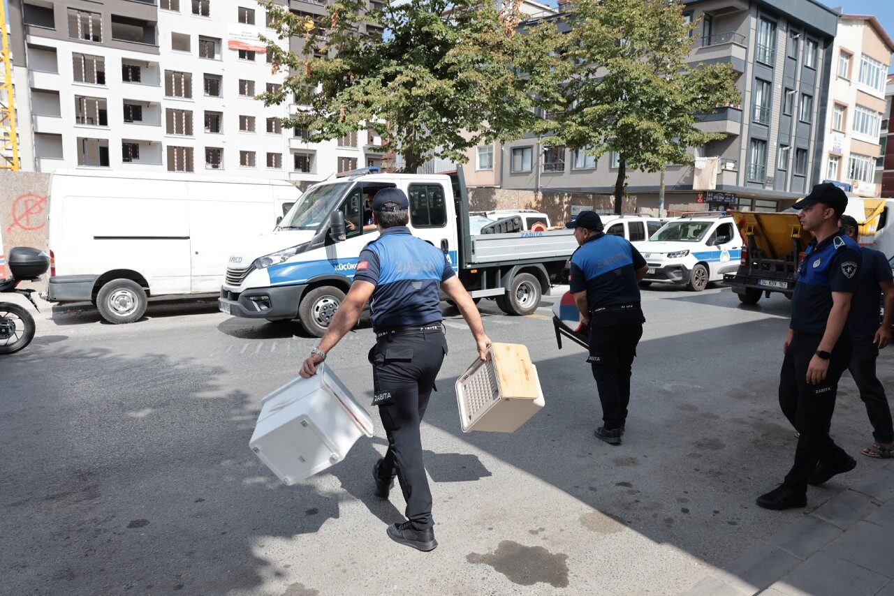 Küçükçekmece’de yaya hakkı için sıkı denetim 15 Bülten Medya -