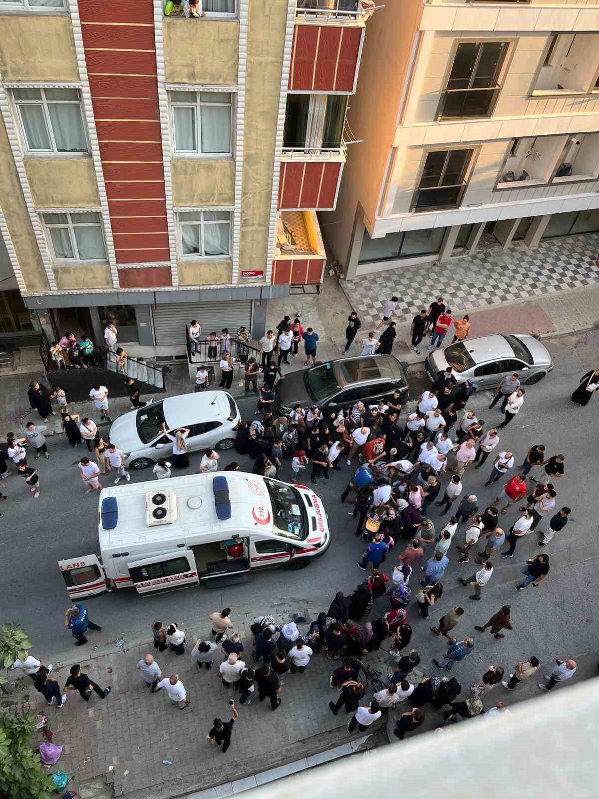 Küçükçekmece’de yolun karşısına geçen 5 yaşındaki çocuğa motosiklet çarptı 7 Bülten Medya -