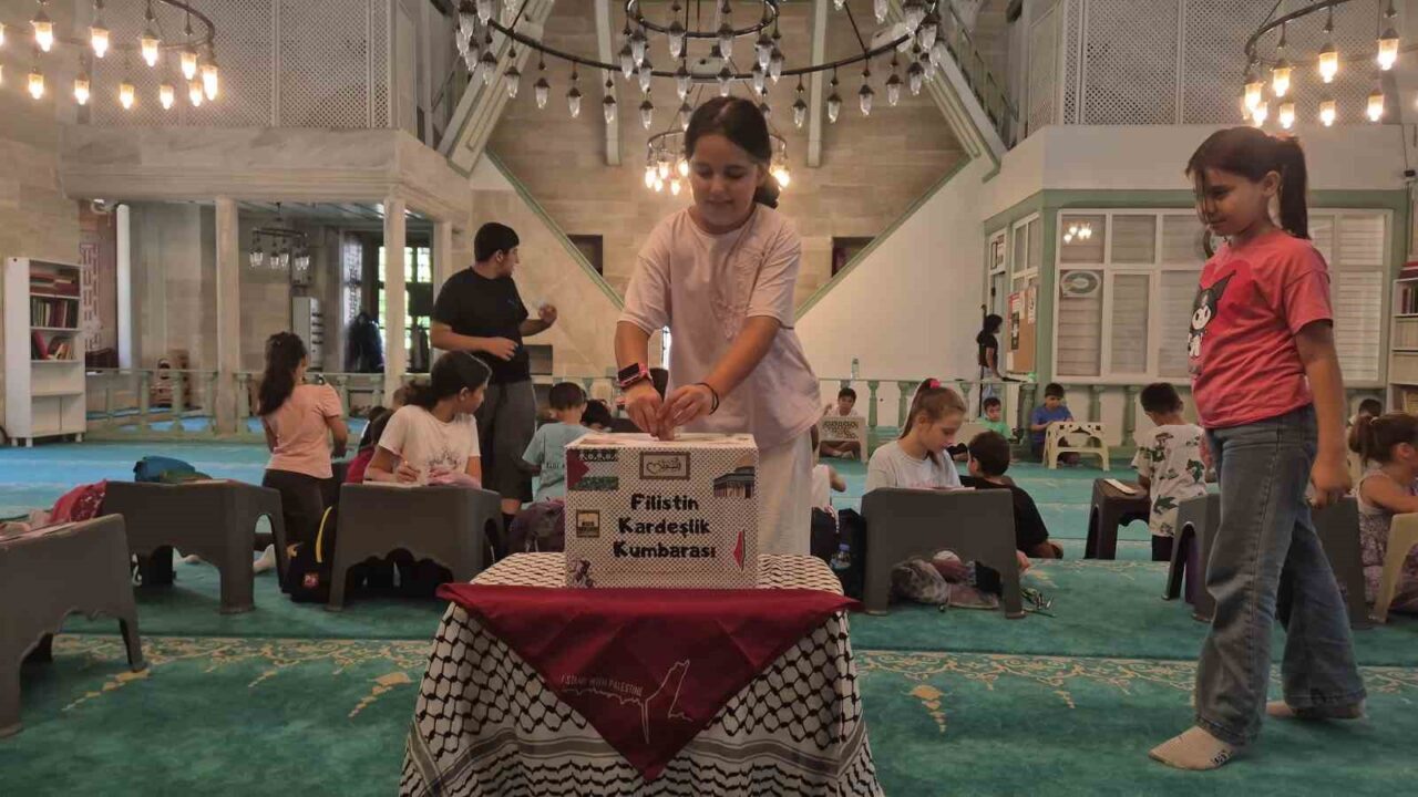 Kumbaradaki birikimlerini Filistin’e bağışladılar 18 Bülten Medya -