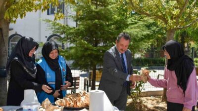 Bilecik’te Türkiye Diyanet Vakfı (TDV), Kur’an kursu öğrencilerine ve cami