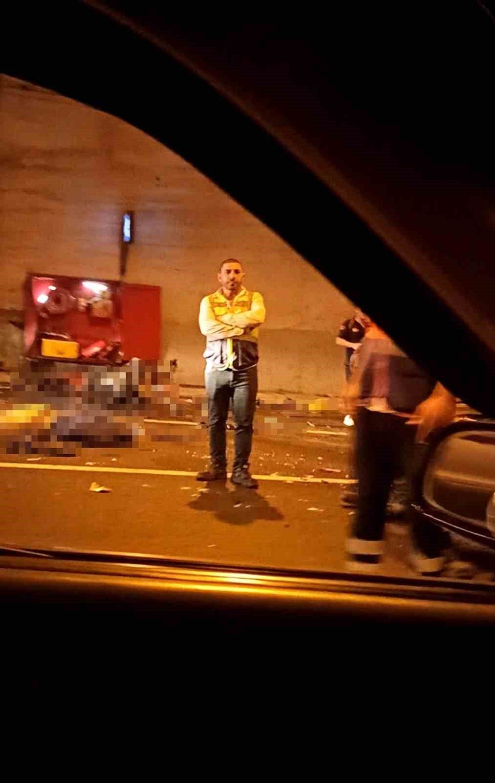 Kuzey Marmara Otoyolu’nda tünelde feci kaza: 3 ölü, 1 ağır yaralı 12 Bülten Medya -