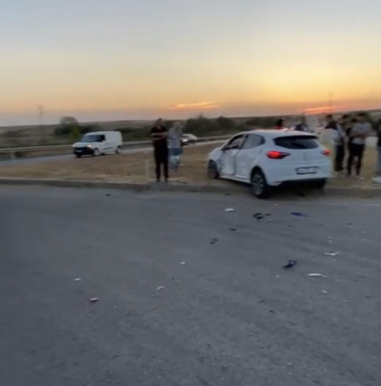 Lüleburgaz-Babaeski yolunda motosiklet otomobile çarptı: 1 ağır yaralı 11 Bülten Medya -