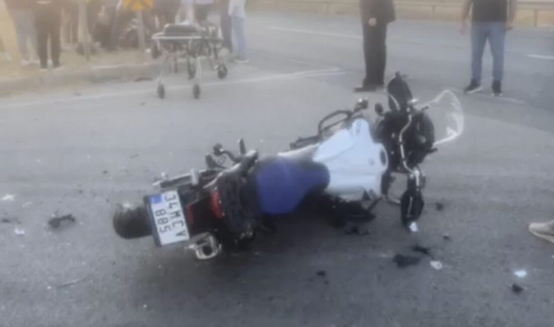 Lüleburgaz-Babaeski yolunda motosiklet otomobile çarptı: 1 ağır yaralı Kırklareli’nin Lüleburgaz ilçesinde motosikletin otomobile çarpması sonucu meydana gelen trafik