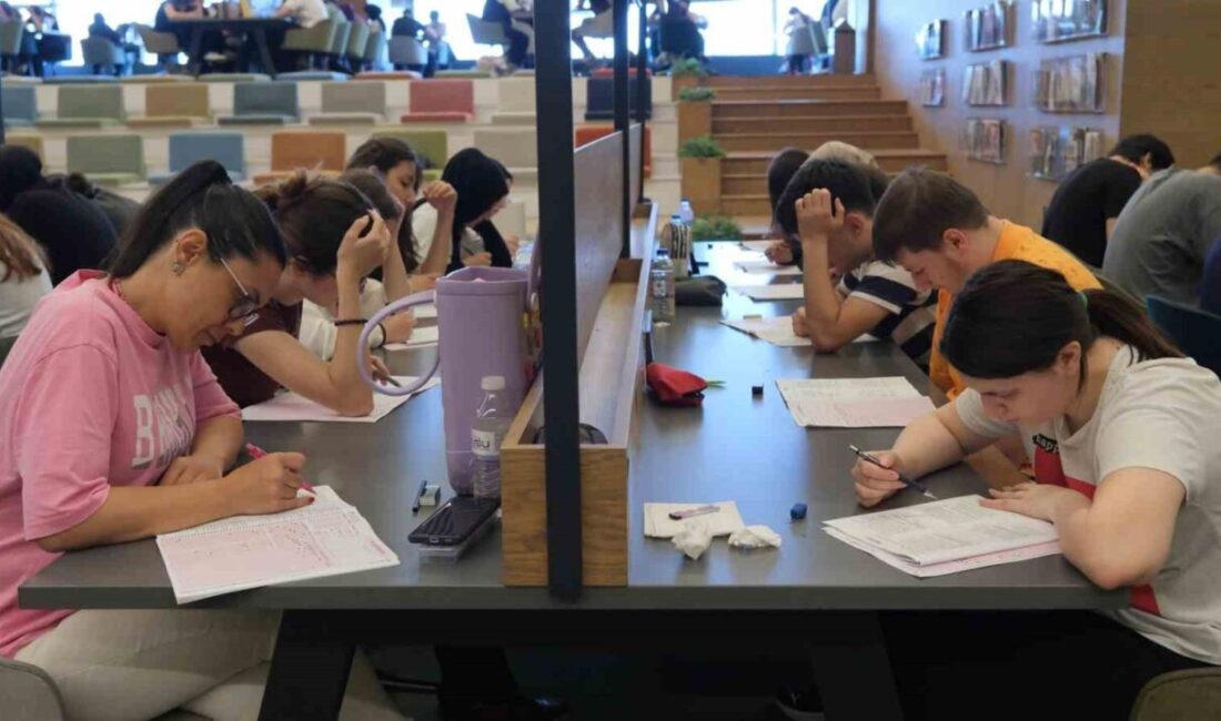 Yıldırım Belediyesi, KPSS’ye hazırlanan adaylara sınav öncesinde kendilerini test etme