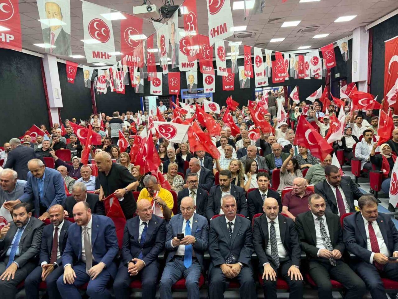 MHP Yalova’da kongre heyecanı 15 Bülten Medya -