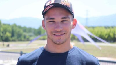 Moto2 Dünya Şampiyonası'nda Türkiye'yi temsil eden milli motosikletçi Deniz Öncü,