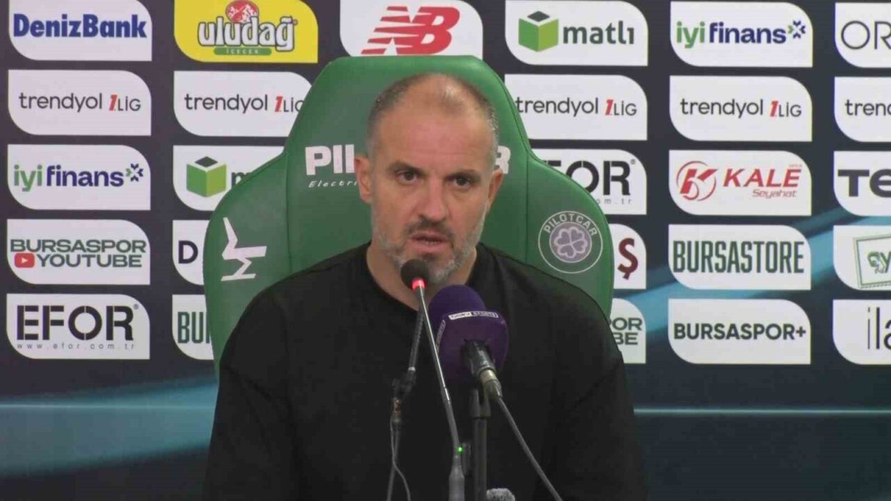 Bursaspor Teknik Direktörü Mustafa Er, Iğdır FK maçının ardından, "İlk