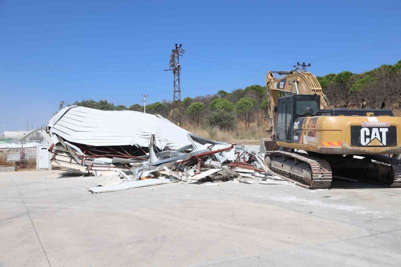 Nilüfer’de iki yıkım birden 14 Bülten Medya -