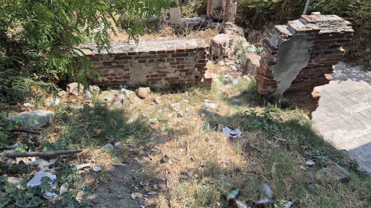 Okulun dibindeki metruk alan çöplüğe döndü 14 Bülten Medya -